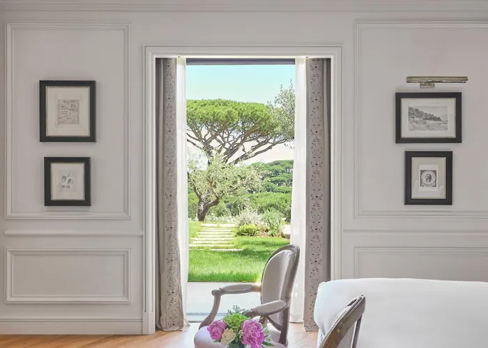 Airelles Chateau De La Messardiere 쎙뜨호뻬