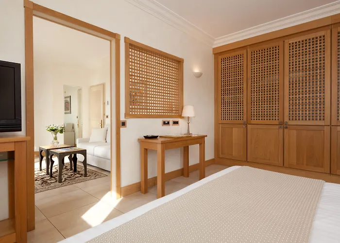 Ξενοδοχείο Airelles Chateau De La Messardiere 5*