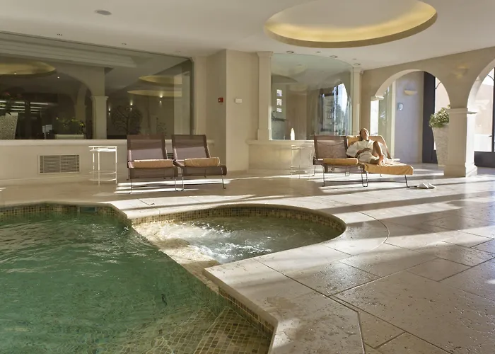 Готель Airelles Chateau De La Messardiere 5*