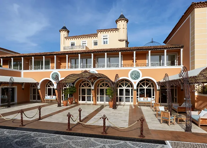 Готель Airelles Chateau De La Messardiere